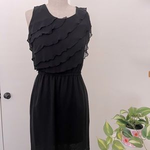 Black dress with vintage style ruffles XS